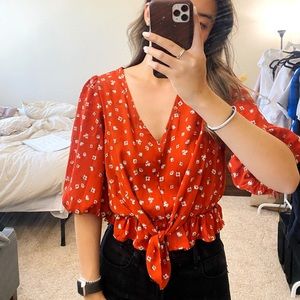 Cropped balloon sleeve blouse